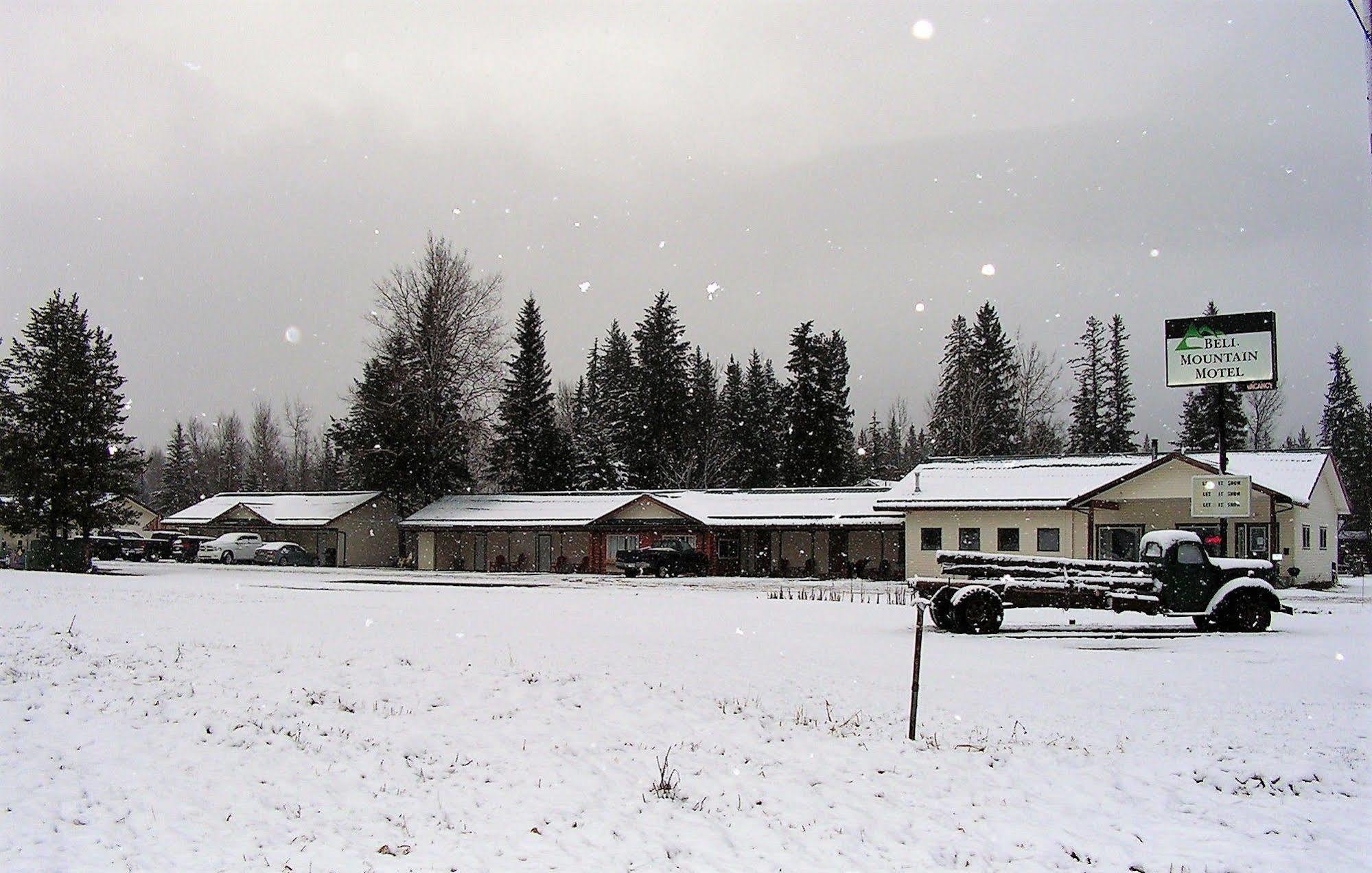 Bell Mountain Motel Mcbride Bagian luar foto